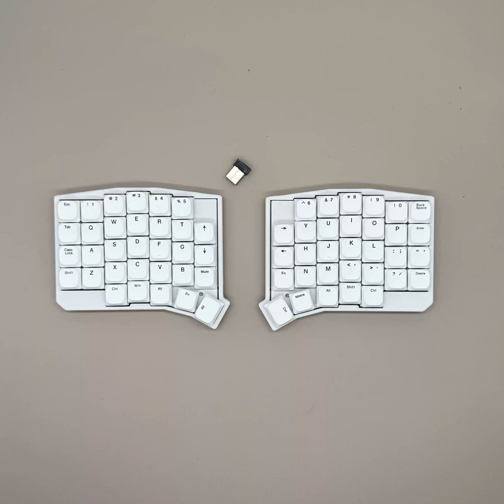 WSOFLE Low-Profile Split Ergonomic Mechanical Keyboard — Wireless 2.4G, Hot-Swappable, VIAL Remappable