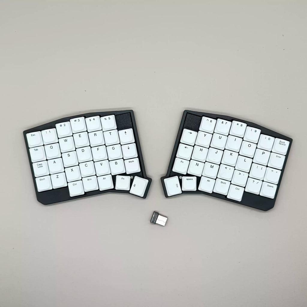 WSOFLE Low-Profile Split Ergonomic Mechanical Keyboard — Wireless 2.4G, Hot-Swappable, VIAL Remappable